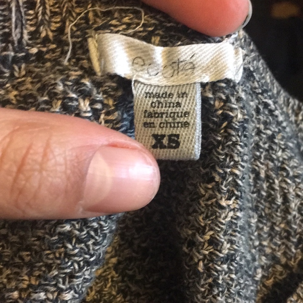 🎉HP🎉 Urban Outfitters Patterned Sweater - Picture 8 of 10